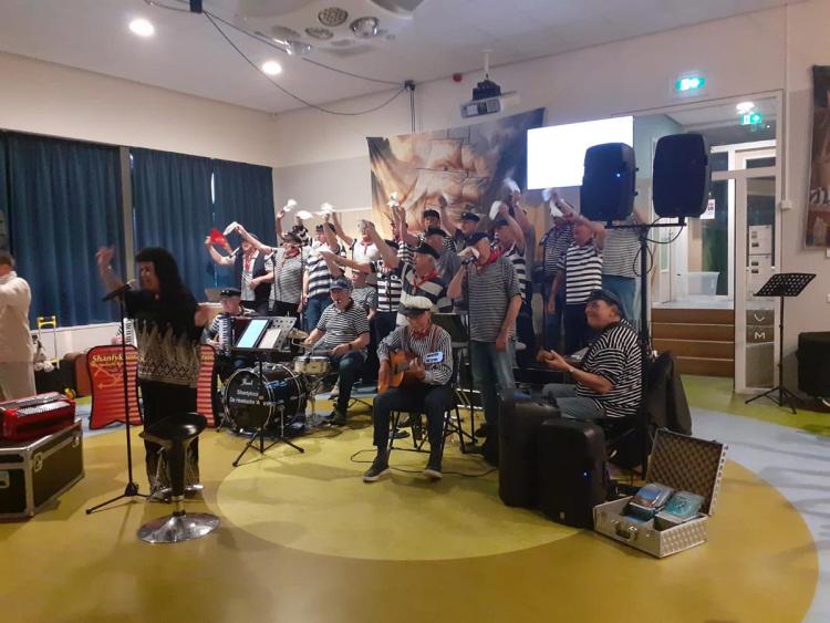 Eerste avond Shantykoor Hoeksche Waard in Hart van Meerdervoort een succes